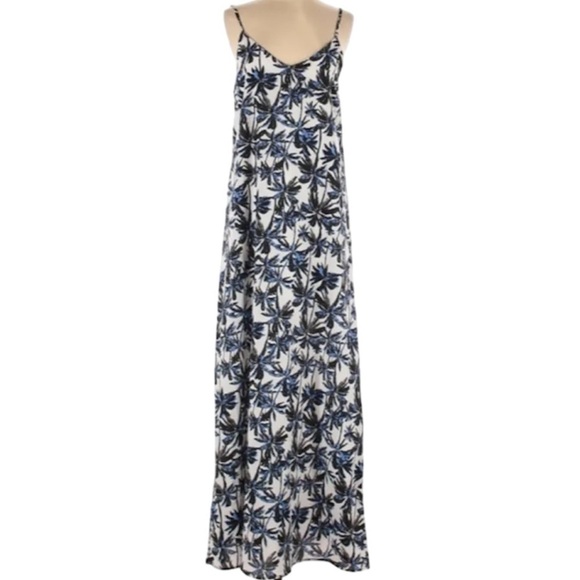 Dainty Hooligan Dresses & Skirts - Dainty 🦋 Hooligan blue black white Palms V neck pull over summer Maxi Dress L
